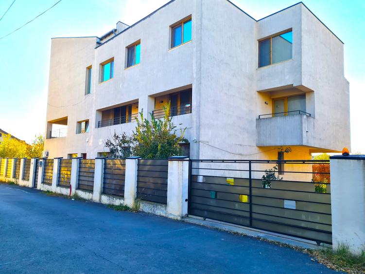 Ap. lux,4 cam.s.totala. 247mp utili ,pe tot etajul 1 ,+camera la mansarda 21mp! - 1