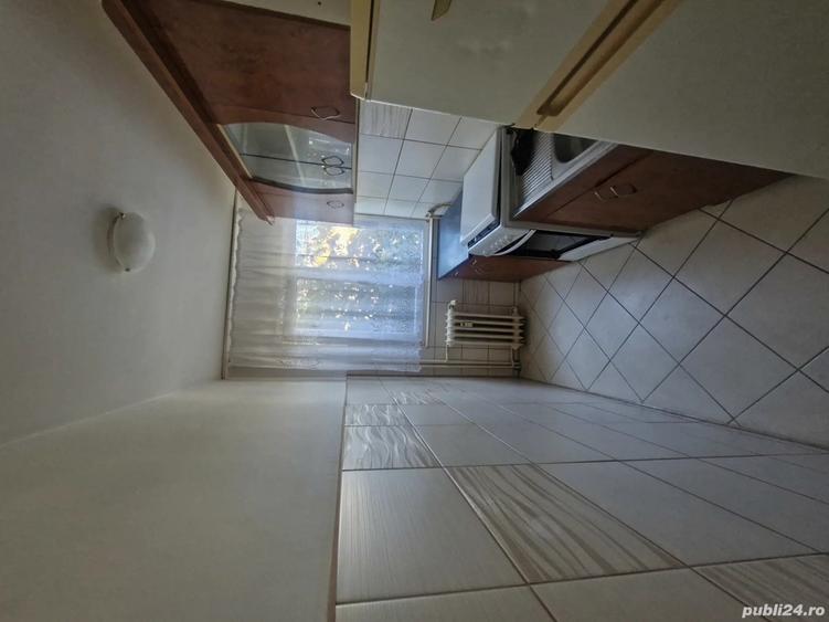 vand URGENT sau inchriez apartament 2 camere semidecomandat - 1