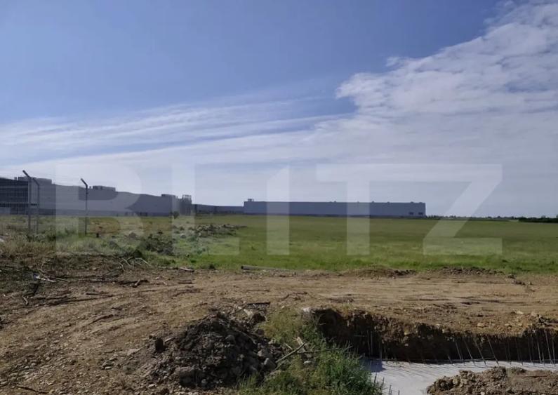 Teren intravilan de vanzare, 10.000 mp, zona industriala, Or - 3