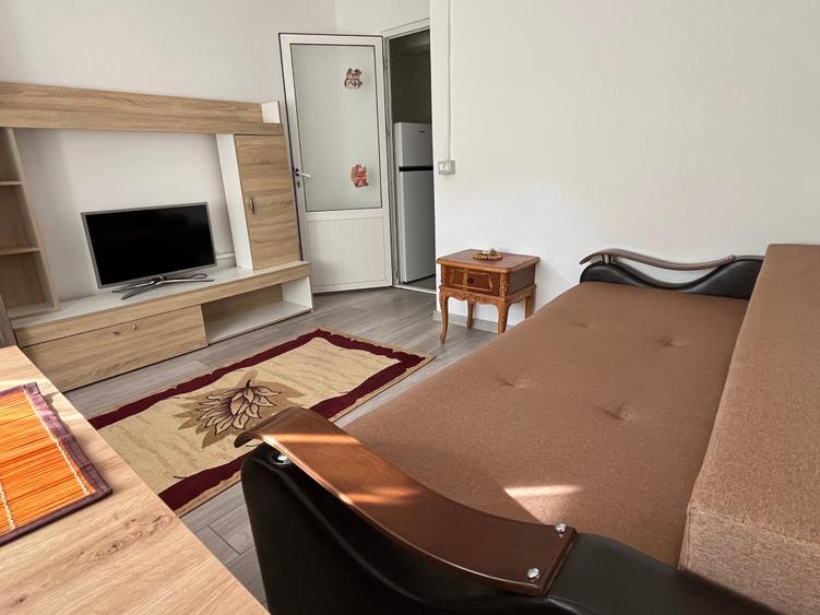 Cet , gars decomandata/renovata. - 1