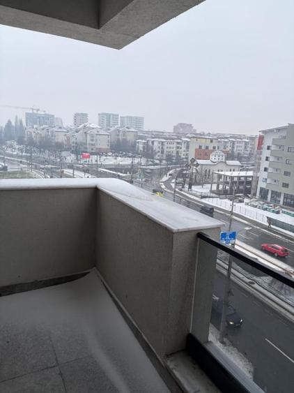 Apartament cu 3 camere decomandat în Exterior Nord
