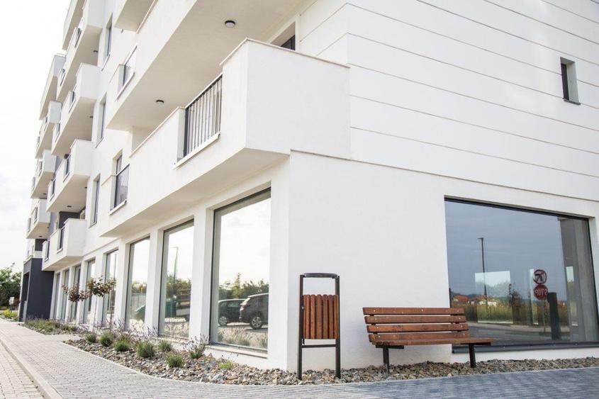 Spațiu comercial – Calea Șurii Mici, ansamblul Valletta Park - 3