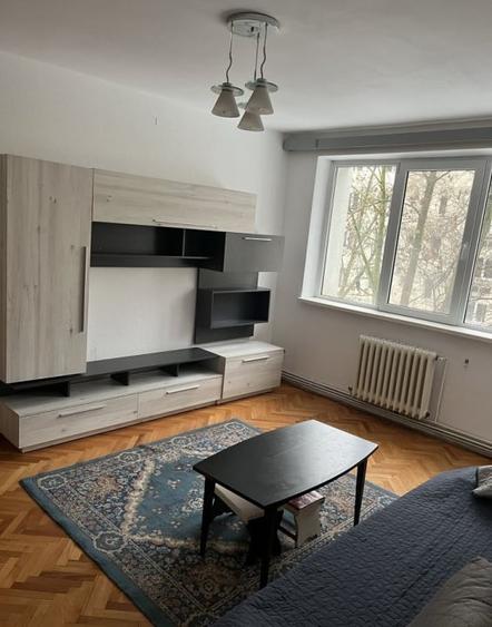 Apartament 2 camere 48mp, balcon 3mp, etaj intermediar, zona Piata Mercur - 1