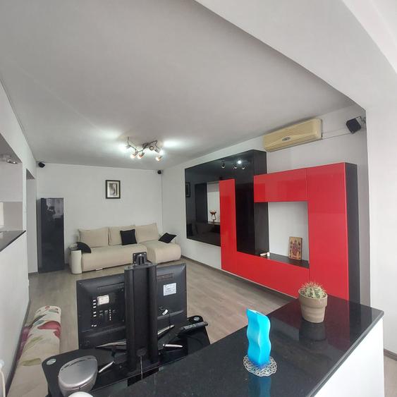 De inchiriat 3 camere - 2