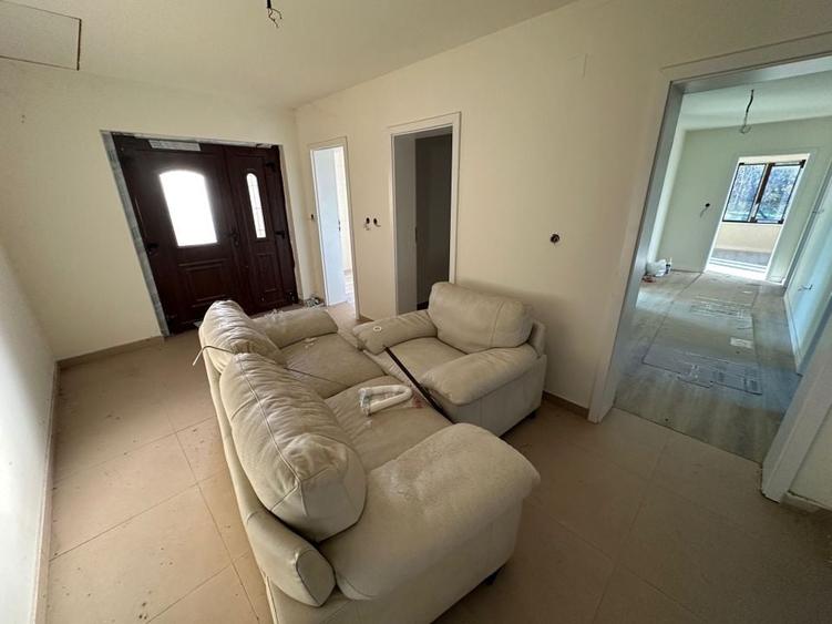 Casa Parter in Giarmata  teren 816 mp - 10