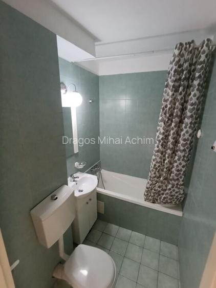 Garsoniera de vanzare Titan  - parc IOR