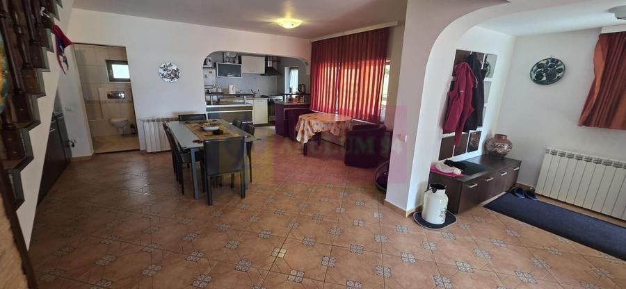 Vila duplex de vanzare cu 4 camere in Azuga - 5