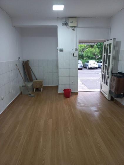 Inchiriere spatiu comercial - 12