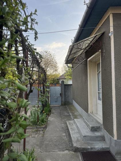 Vand 2 case cu teren in Cermei , Arad - 7