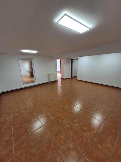 Proprietar inchiriez birou 90 mp - 8