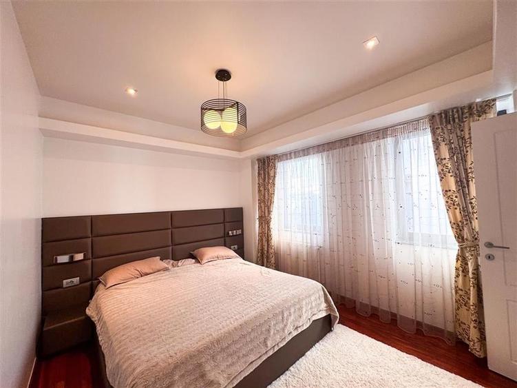 Apartament 5 camere de inchiriat Strada Polona - 14