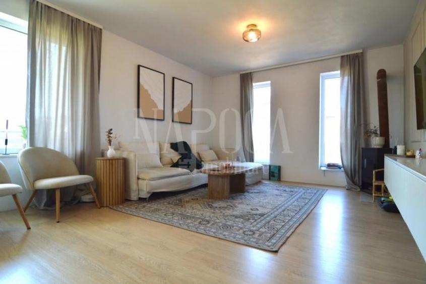 Casa 5 camere de vanzare in Dezmir - 2