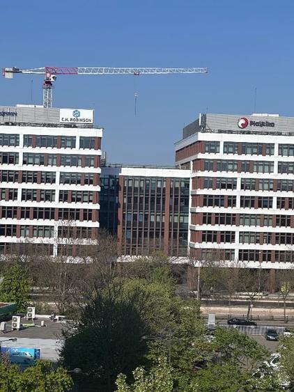 Apartament 3 camere, Super locatie, 3 minute de metrou Timpuri Noi - 12