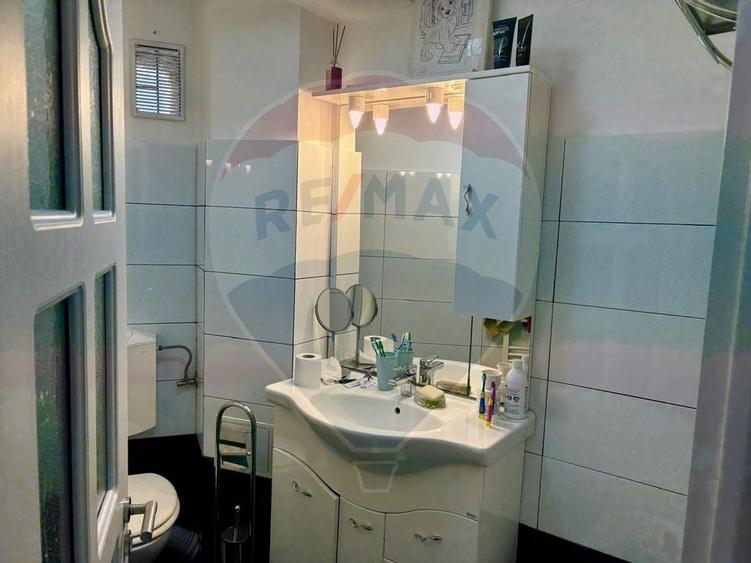 Apartament cu 4 camere de vânzare în zona Ultracentral - 10