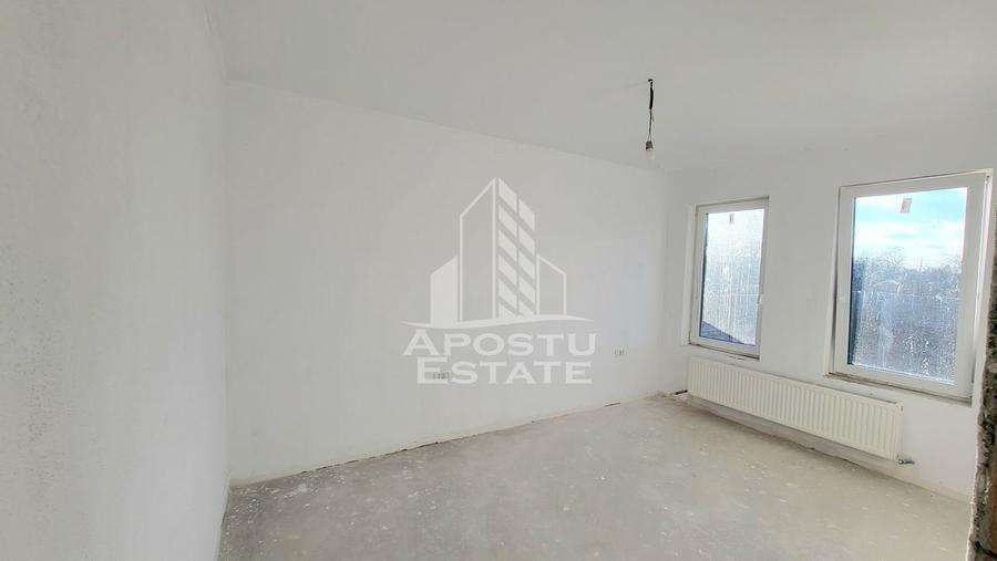 Jumatate de duplex nou cu 4 camere,Parta - 6