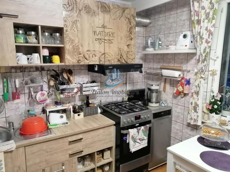 Ap 3 camere,2 balcoane,2 bai +camara+boxa+2 locuri de parcare! - 3