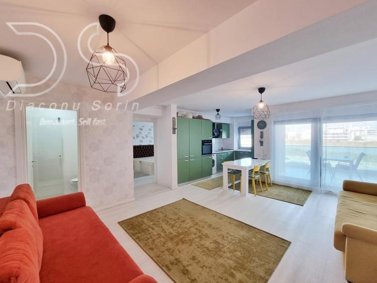 Apartament cu 2 bai si vedere la mare in primul rand la promenada - 2