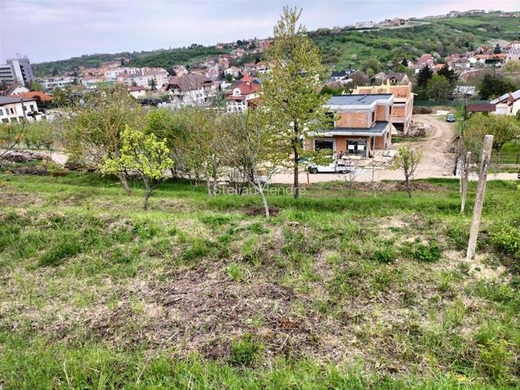 RECO Teren intravilan in Oradea zona Dealuri 850mp cu utilitati