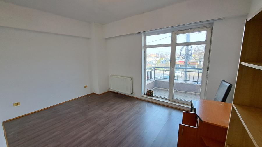 APARTAMENT 3 CAMERE - SUPRAFATA GENEROASA - 33