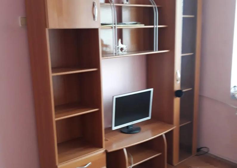 Vand apartament 2 camere decomandat - 1