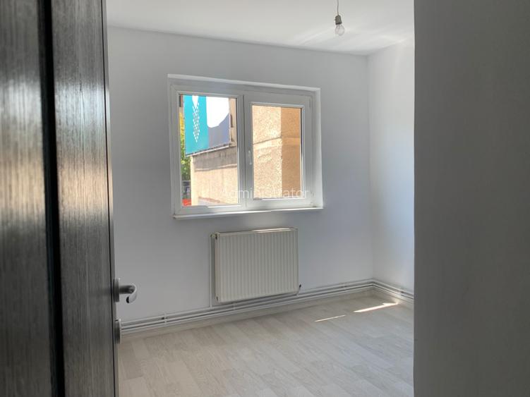 Apartament cu 4 camere decomandat în Griviței Apartament cu 4 camere decomandat în Griviței