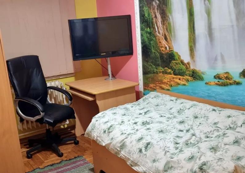 Se vinde apartament 3 camere,zona foarte buna,Obcini - 3