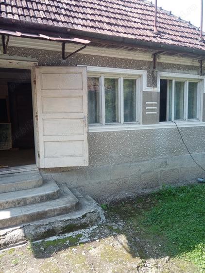 Casa satRostoci com. Plescuta jus. Arad - 4