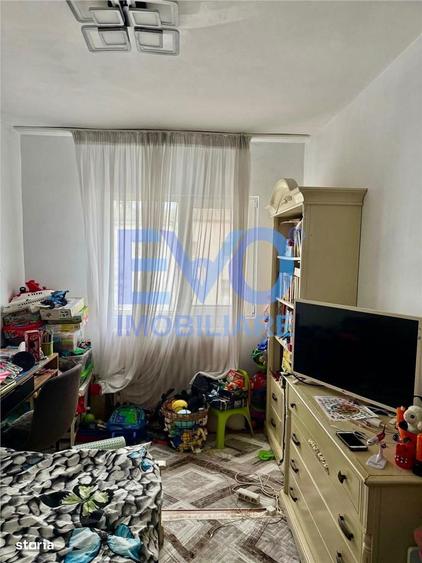 Apartament de vanzare, 3 camere, 2 bai, decomandat, Dacia, Iasi - 1