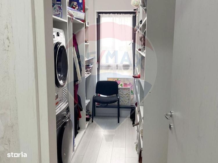 Apartament cu 4 camere în Fundeni