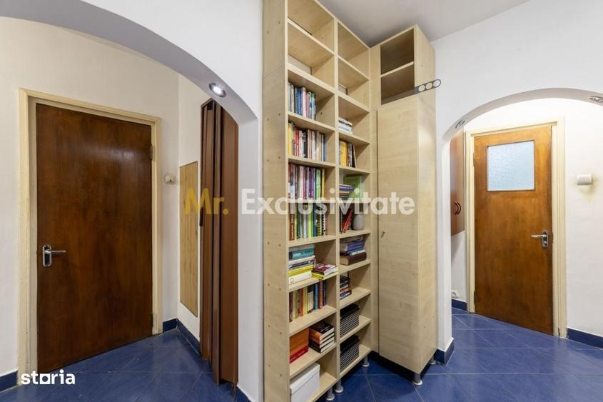 Apartament cu 3 camere decomandat în Lacul Tei