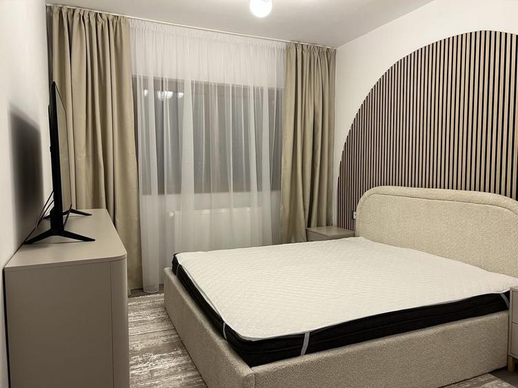Apartament cu 2 camere decomandat, mobilat în Central
