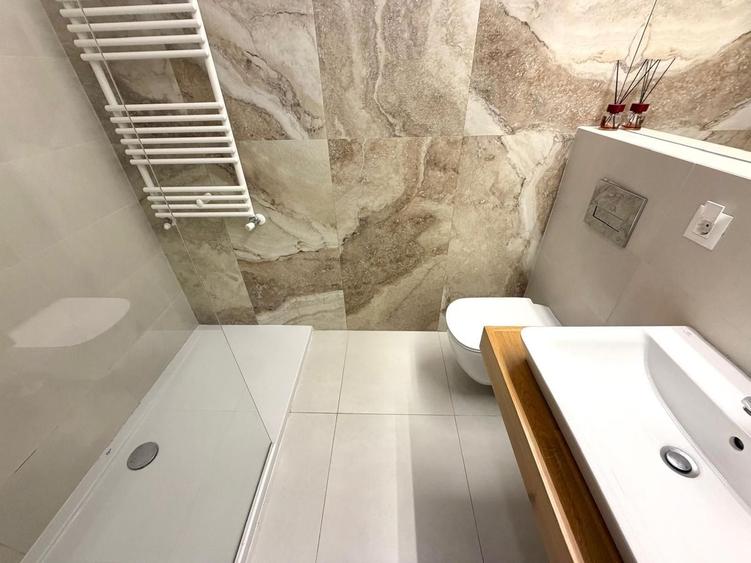 Apartament cu 2 camere decomandat, mobilat în Aviației