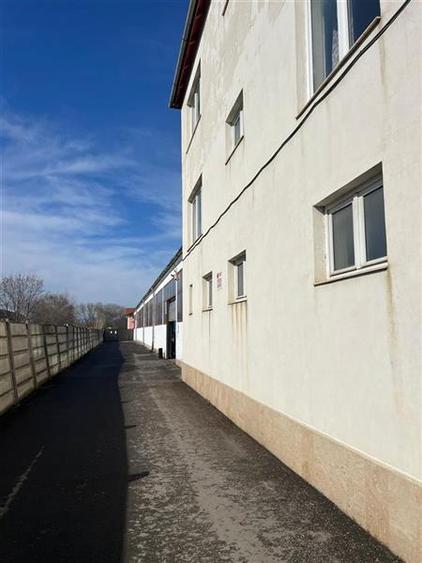 Spațiu industrial, de 500 mp, în Stupini