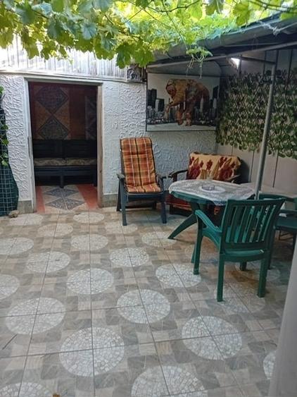 Casă individuală cu 5 camere cu Canalizare în Central