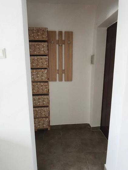 Apartament cu 2 camere semidecomandat în Complex Studențesc