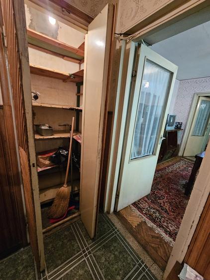 Apartament cu 2 camere semidecomandat în Exterior Vest
