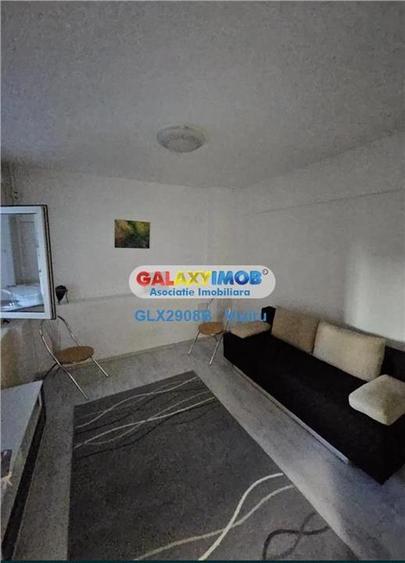 Apartament cu 3 camere decomandat în P-ța Romană