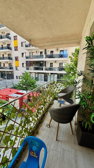 Apartament cu 3 camere decomandat în Drumul Taberei