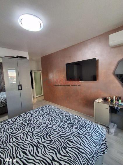 Apartament cu 3 camere în Metalurgiei