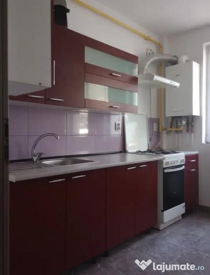 Apartament cu 2 camere decomandat în Florești