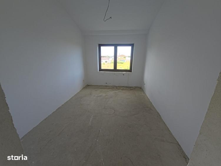 Casă cu 4 camere în Cumpăna