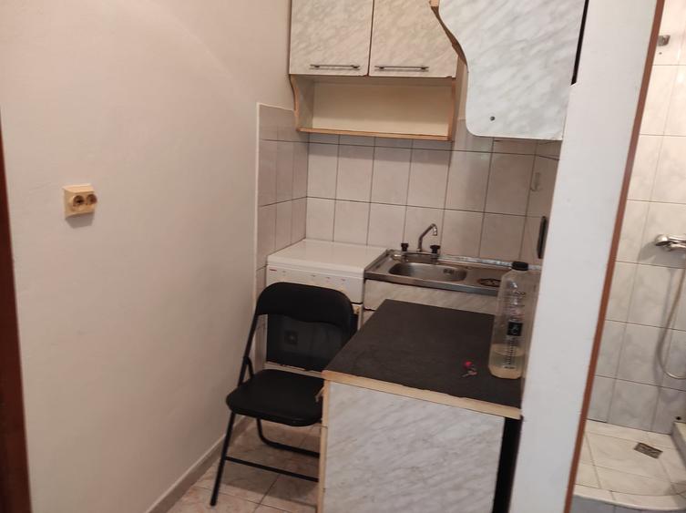 Garsonieră semidecomandată în Buziașului