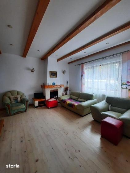 Casă cu 5 camere decomandat cu Canalizare în Ultracentral