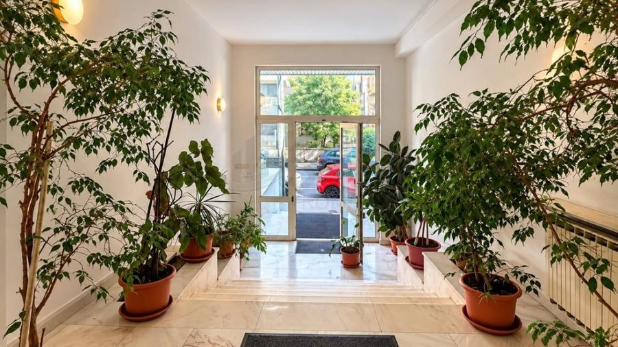 Apartament cu 3 camere circular în Aviatorilor