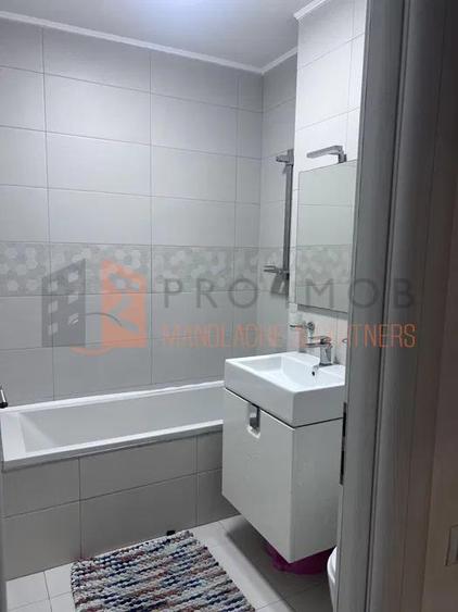 Apartament cu 2 camere semidecomandat, mobilat în Orizont