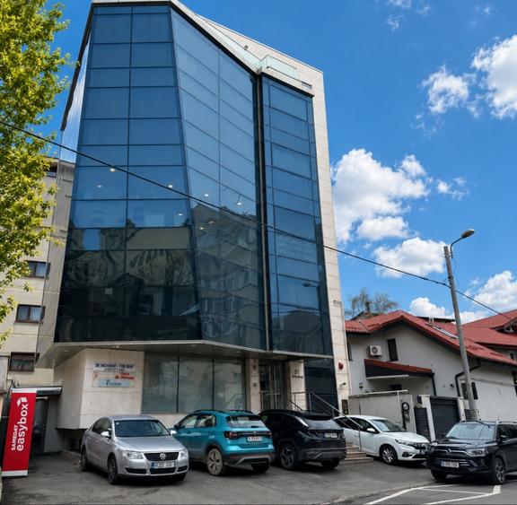 Birou, de 124.76000213623 mp, în 13 Septembrie