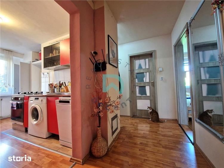 Apartament cu 3 camere decomandat în Griviței