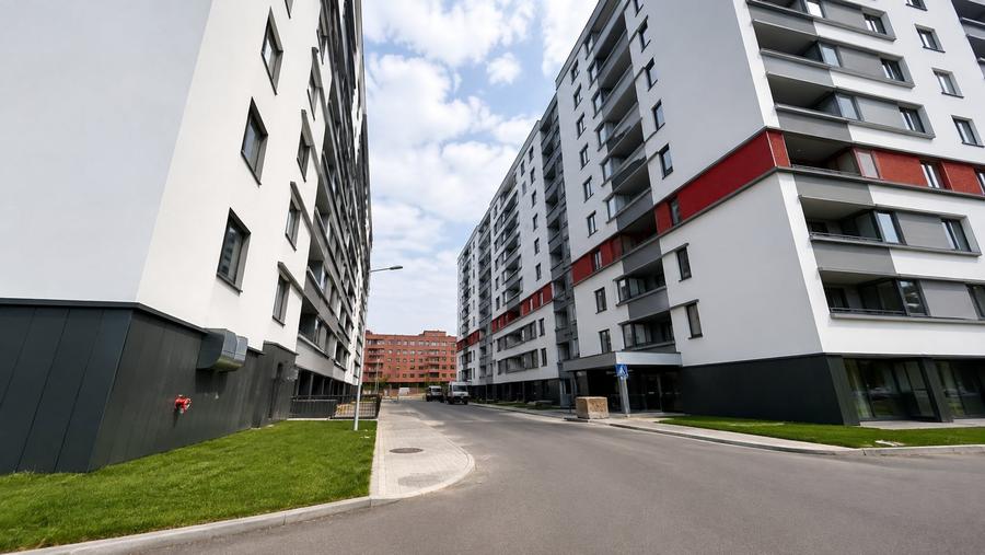 Garsonieră decomandată, mobilată în Jiului