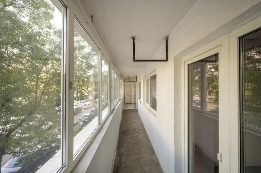 Apartament cu 3 camere decomandat în Lujerului