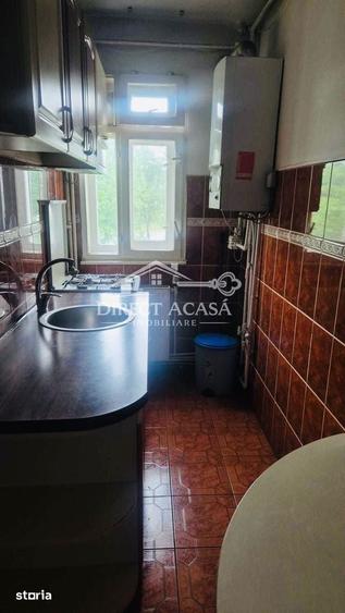 Apartament cu 3 camere în Dâmbu Pietros